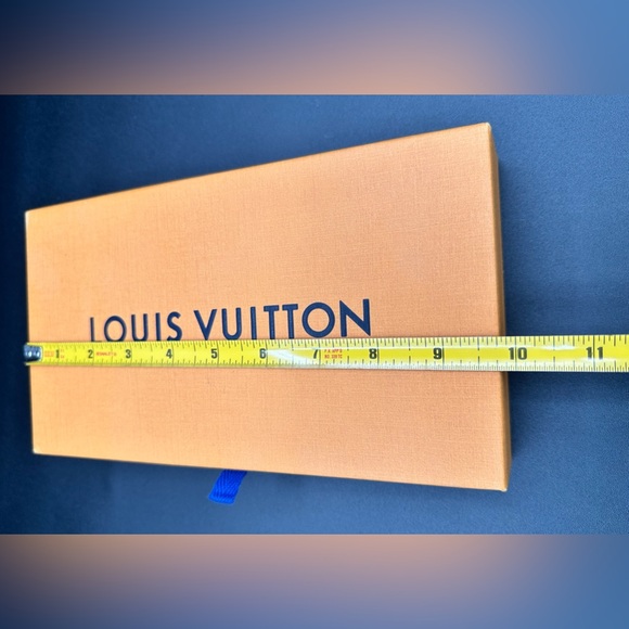 Vintage Louis Vuitton Gold Letter Empty Drawer Style Box, Dust Bag and Ribbon - Picture 10 of 12